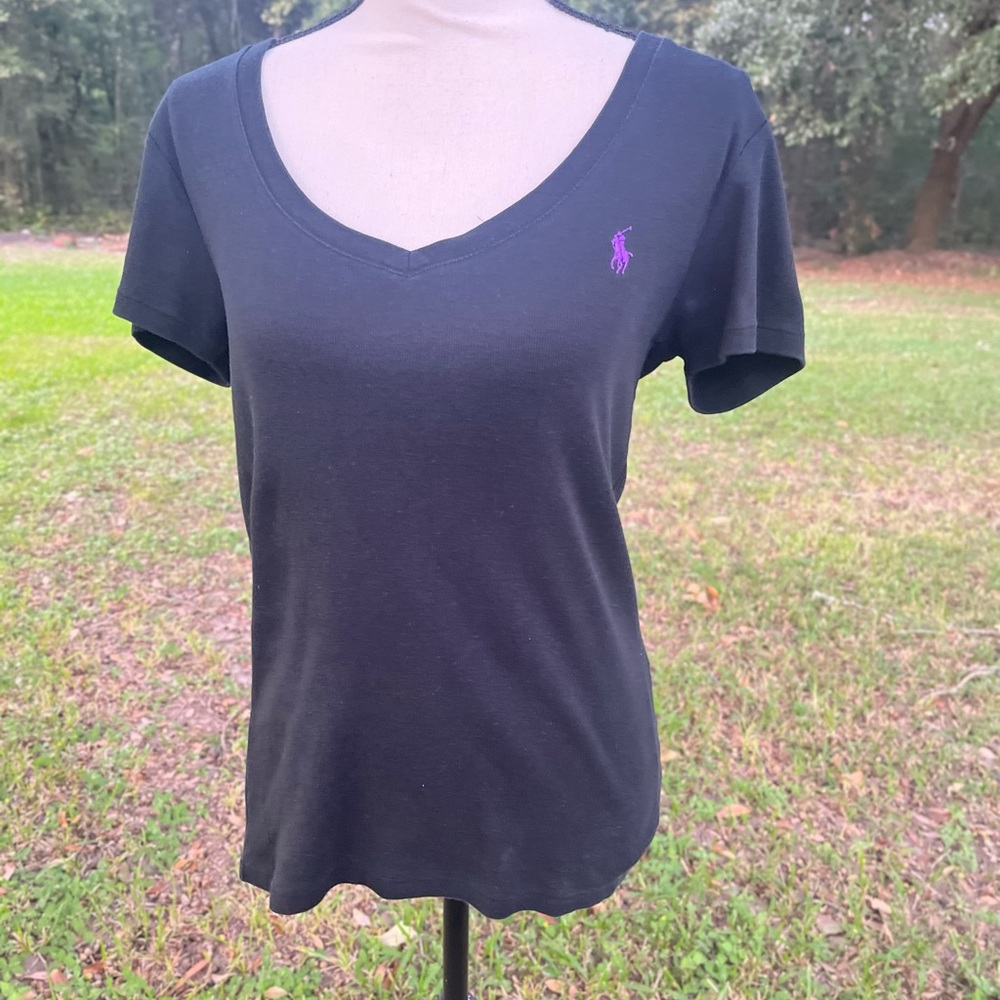RALPH LAUREN SPORT RIBBED V NECK SHORT SLEEVE T SHIRT BLACK PURPLE HORSE LOGO